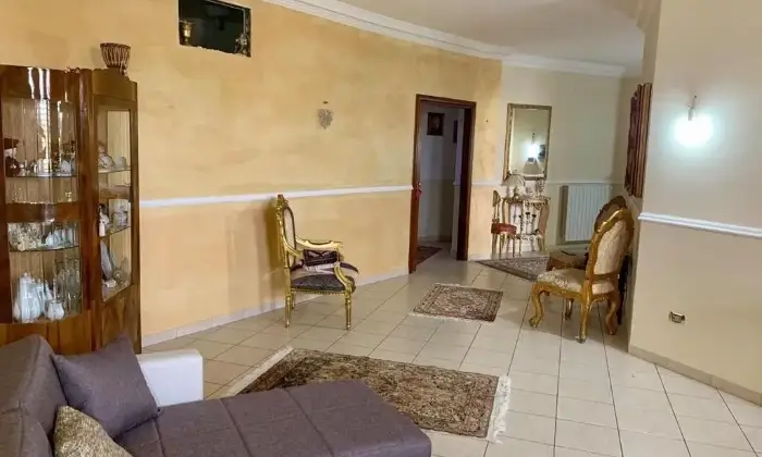 Rexer-Gela-Vendesi-appartamento-su-due-piani-in-via-Castelluccio-a-Gela-Salone