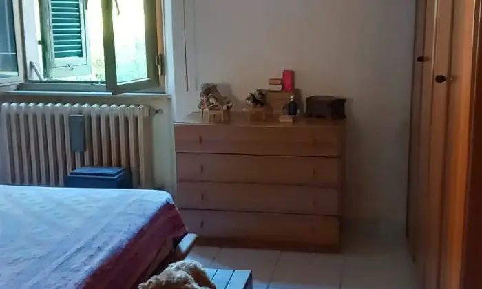 Rexer-Volterra-Appartamento-vicinissimo-al-centro-storico-CameraDaLetto
