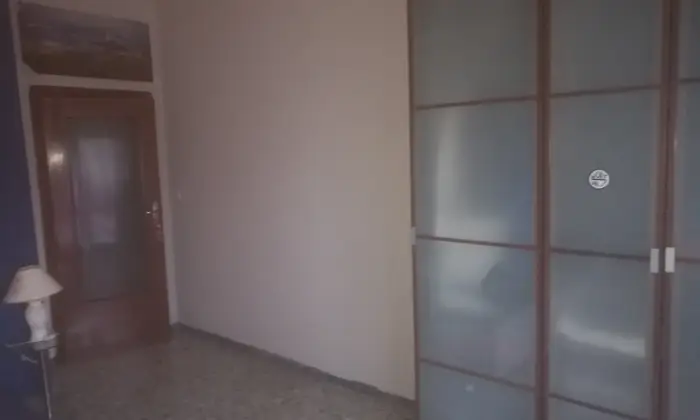 Rexer-Napoli-Deliziosa-stanza-per-studentesse-e-dottoresse-di-fronte-policlinico-Altro
