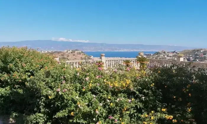 Rexer-Messina-Vendesi-villa-singola-Terrazzo