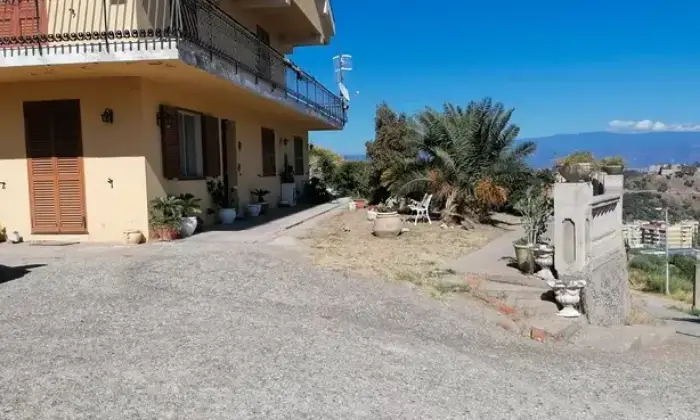 Rexer-Messina-Vendesi-villa-singola-Terrazzo