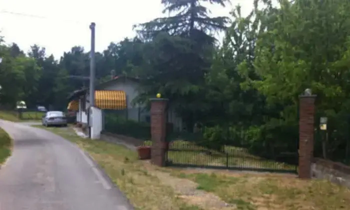 Rexer-Incisa-Scapaccino-Appartamento-in-Strada-Vaglio-Serra-Incisa-Scapaccino-Giardino