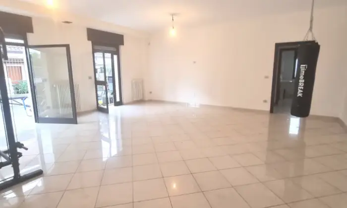 Rexer-Manfredonia-Affitto-a-ManfredoniaFG-locale-commerciale-di-circa-mq-Altro