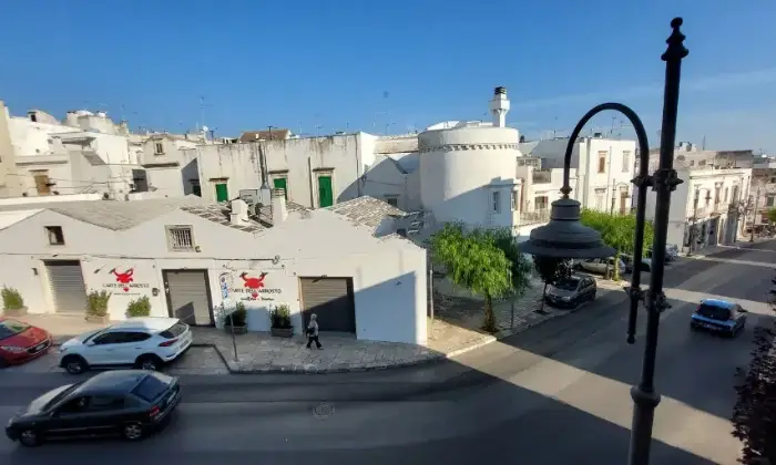 Rexer-Martina-Franca-Vendesi-trilocale-via-Gaetano-DonizettiCarmine-Piazza-Mario-PaganoMartina-Franca-Terrazzo