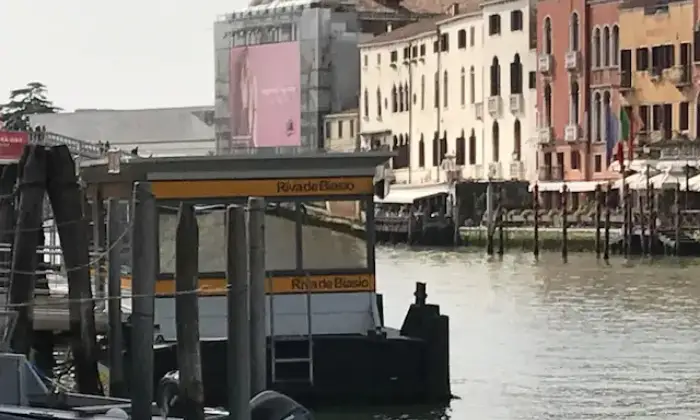 Rexer-Venezia-VENDE-SUITE-ROGITATA-VENEZIA-MULTIPROPRIETA-PALAZZO-CAZUSTO-Terrazzo