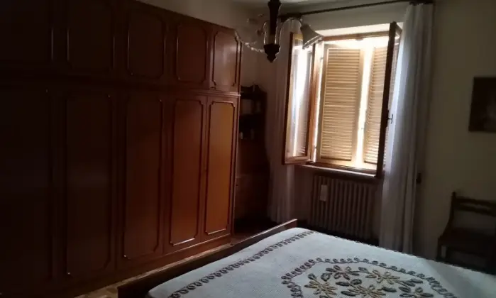 Rexer-Perugia-Vendo-villa-con-vista-panoramica-esposta-a-sud-CAMERA-DA-LETTO