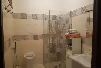 Rexer-Perito-Appartamento-in-vendita-in-via-dei-Greci-Bagno