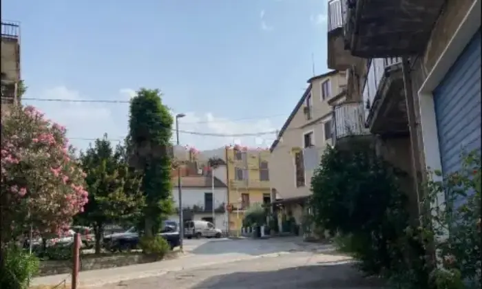 Rexer-montoro-Terratetto-indipendente-da-ristrutturare-Terrazzo