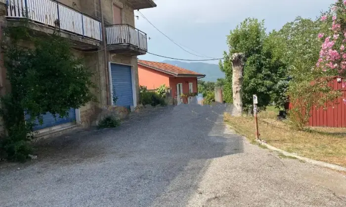 Rexer-montoro-Terratetto-indipendente-da-ristrutturare-Terrazzo