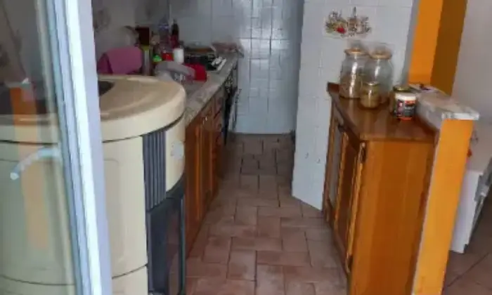 Rexer-Imperia-Appartamento-in-vendita-in-via-Santa-Caterina-Porto-Maurizio-Imperia-Cucina
