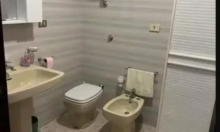 Rexer-Calabritto-Un-appartamento-con-box-privatopi-deposi-ALTRO