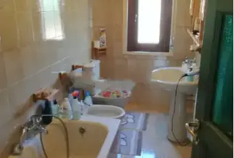 Rexer-Enna-Vendesi-villa-in-contrada-MugaveroEnna-Bassa-Enna-Bagno