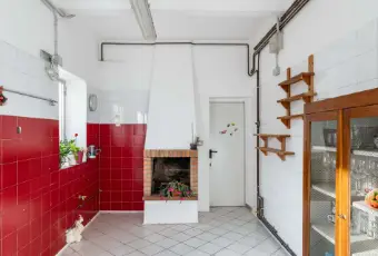 Rexer-Lugo-Immobile-indipendente-plurifamiliare-adatto-per-cohousing-o-struttura-ricettiva-CUCINA