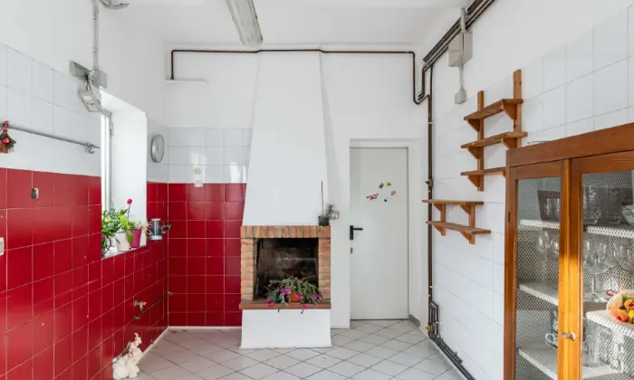Rexer-Lugo-Immobile-indipendente-plurifamiliare-adatto-per-cohousing-o-struttura-ricettiva-CUCINA