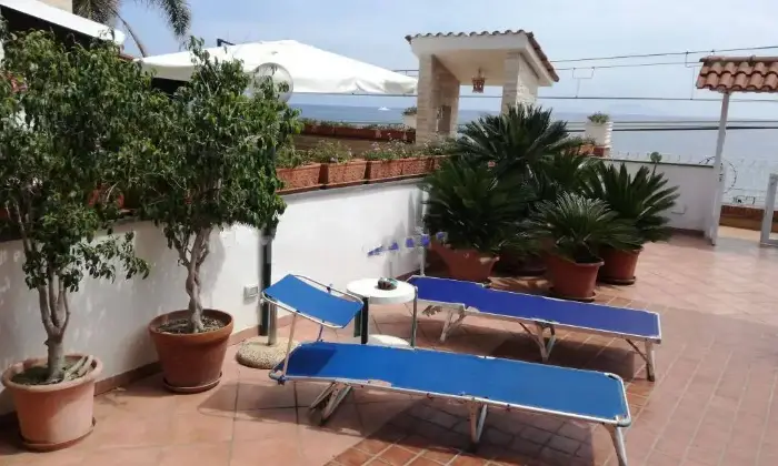 Rexer-Pozzuoli-Villa-a-schiera-via-Miliscola-Arco-Felice-Pozzuoli-Terrazzo