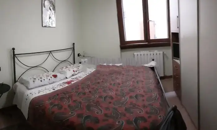 Rexer-Aviatico-Vendesi-appartamento-in-via-CirconvallazioneAviatico-CameraDaLetto