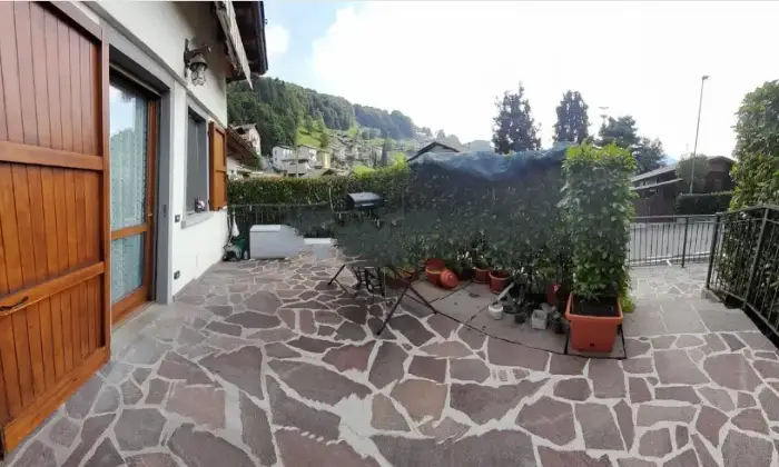 Rexer-Aviatico-Vendesi-appartamento-in-via-CirconvallazioneAviatico-Giardino