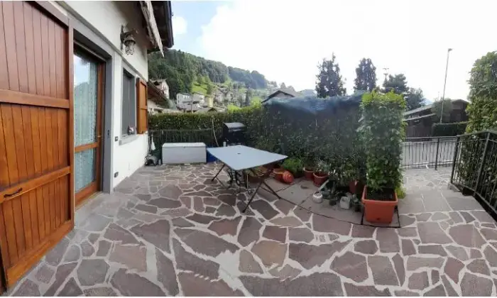 Rexer-Aviatico-Vendesi-appartamento-in-via-CirconvallazioneAviatico-Giardino