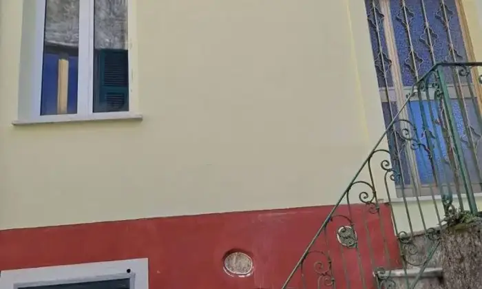 Rexer-Borghetto-di-Vara-Appartamento-via-Ferrari-Fraz-di-Lago-SP-Altro