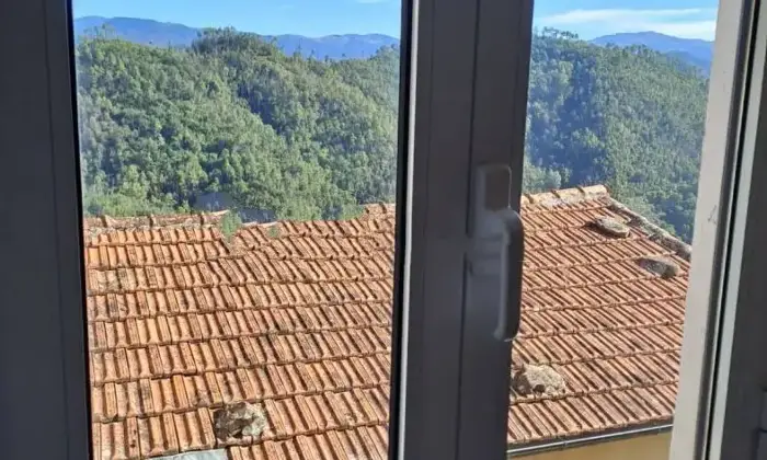 Rexer-Borghetto-di-Vara-Appartamento-via-Ferrari-Fraz-di-Lago-SP-Terrazzo