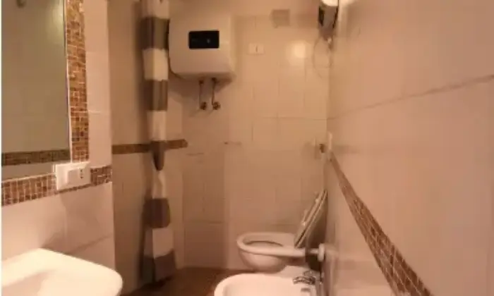 Rexer-Arcola-Appartamento-su-due-piani-in-vendita-in-vicolo-Scolastico-Bagno