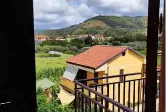 Rexer-Castelnuovo-Cilento-Bilocale-in-vendita-in-via-Arbosto-a-Castelnuovo-Cilento-Terrazzo