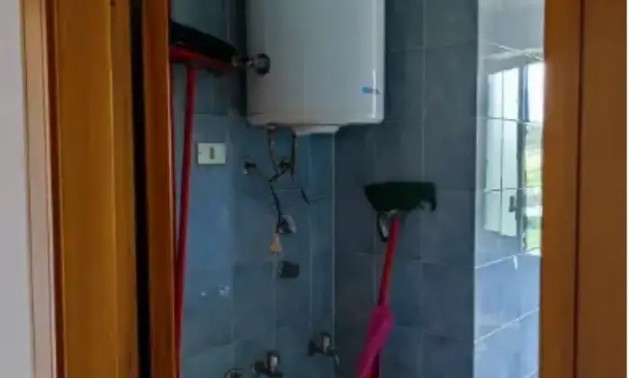 Rexer-Castelnuovo-Cilento-Bilocale-in-vendita-in-via-Arbosto-a-Castelnuovo-Cilento-Bagno