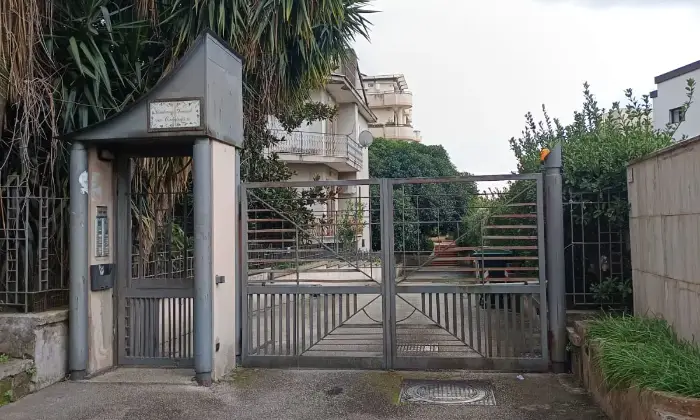 Rexer-Caserta-Duplex-vendesi-in-zona-servita-Altro