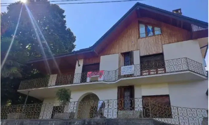 Rexer-Maggiora-Villa-in-vendita-in-Salita-del-Balmone-a-Maggiora-Giardino