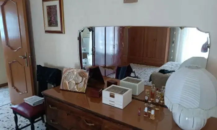 Rexer-Villarosa-Appartamento-ampio-e-luminoso-in-vendita-a-Villarosa-EN-CameraDaLetto