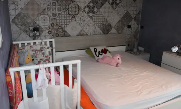 Rexer-Cortale-Vendesi-casa-indipendente-in-Via-Senatore-Francesco-TodaroCORTALE-CZ-CameraDaLetto