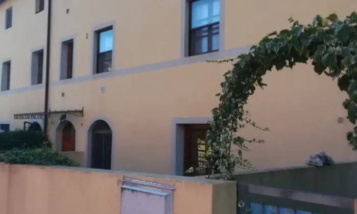 Rexer-Montespertoli-Luminoso-Ultimo-piano-in-nuova-costituzione-Altro