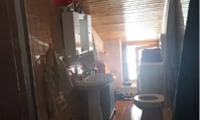 Rexer-Pontechianale-Bilocale-in-vendita-in-Centro-a-Pontechianale-Bagno