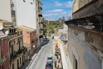 Rexer-Augusta-Trilocale-via-Epicarmo-Centro-Augusta-Terrazzo