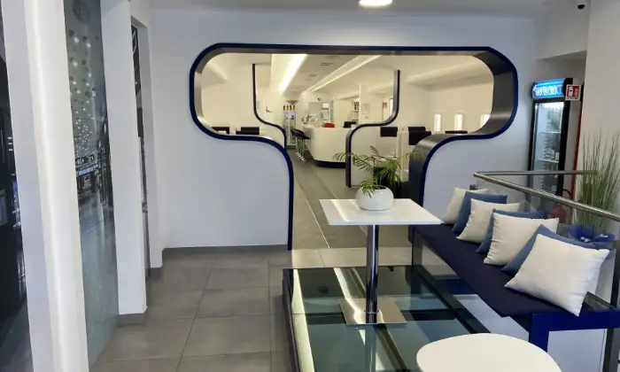 Rexer-Avezzano-Locale-commerciale-dotato-di-attrezzatura-completa-da-ristorazione-Salone
