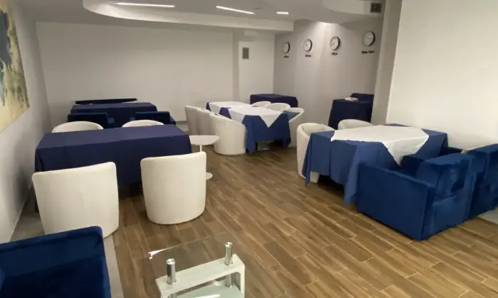 Rexer-Avezzano-Locale-commerciale-dotato-di-attrezzatura-completa-da-ristorazione-Salone