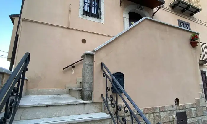 Rexer-Carovilli-Casa-Indipendente-Carovilli-IS-Terrazzo