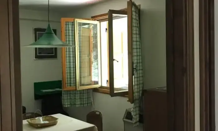 Rexer-Frassinoro-Appartamento-via-Centrale-Piandelagotti-Frassinoro-CUCINA