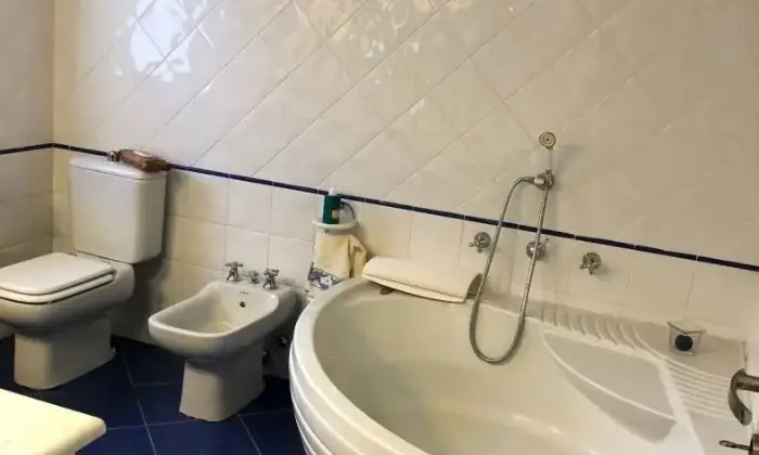 Rexer-Massarosa-Villa-bifamiliare-via-della-Migliana-Massarosa-Bagno