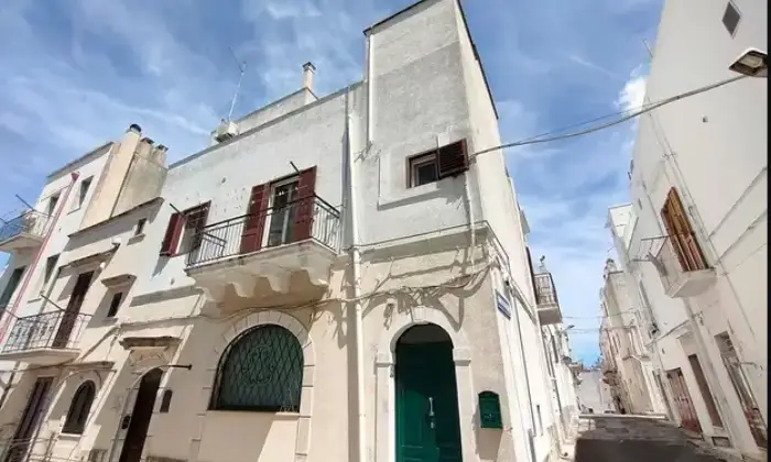 Rexer-Ostuni-Casa-indipendente-in-vendita-in-via-Marco-Pacuvio-ad-Ostuni-Terrazzo
