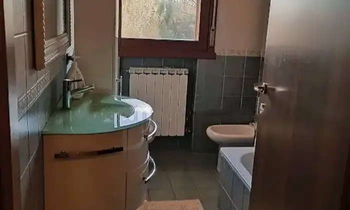 Rexer-Padova-Quadrilocale-via-delle-Granze-Sud-Zona-Industriale-Padova-Bagno