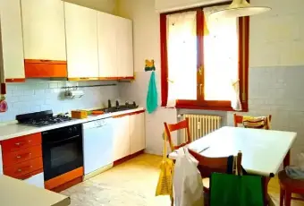Rexer-Colle-di-Val-dElsa-Vendesi-appartamentoin-piazza-Martiri-di-MontemaggioColle-di-Val-dElsa-Cucina