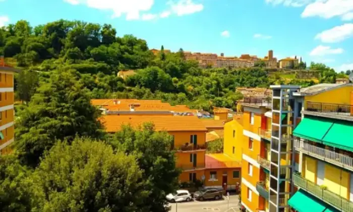Rexer-Colle-di-Val-dElsa-Vendesi-appartamentoin-piazza-Martiri-di-MontemaggioColle-di-Val-dElsa-Giardino
