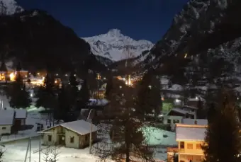 Rexer-Balme-Quadrilocale-in-vendita-in-Villaggio-Albaron-a-Balme-Terrazzo