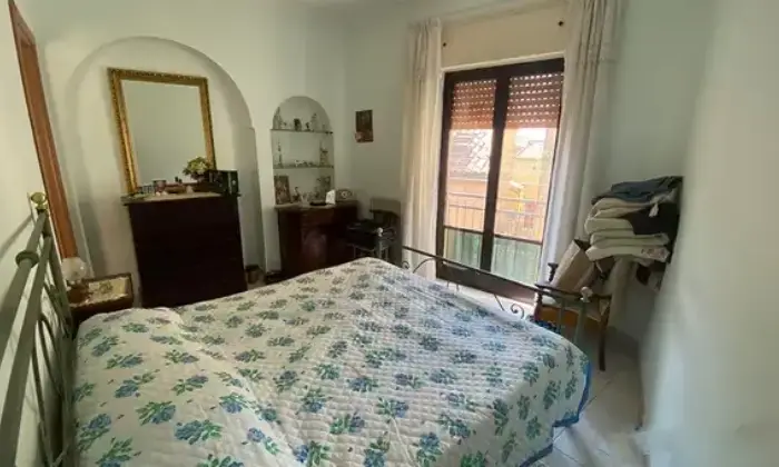 Rexer-Calascibetta-Casa-Indipendente-in-pieno-centro-CameraDaLetto