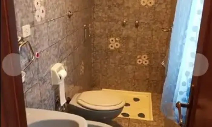 Rexer-Piancastagnaio-Appartamento-in-vendita-in-via-Umberto-I-a-Piancastagnaio-Bagno