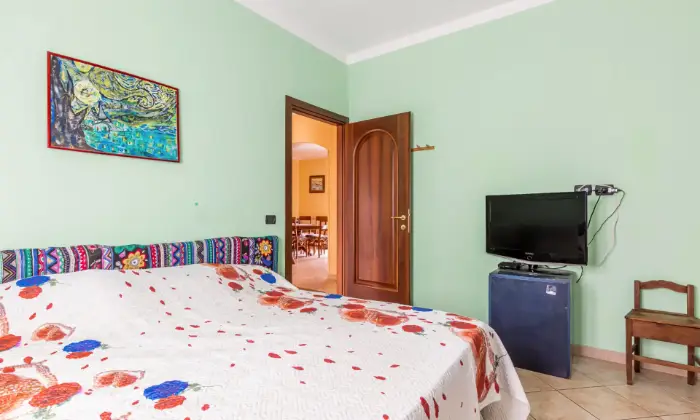 Rexer-Vicchio-Appartamento-in-Via-del-Ponte-Vicchio-CAMERA-DA-LETTO