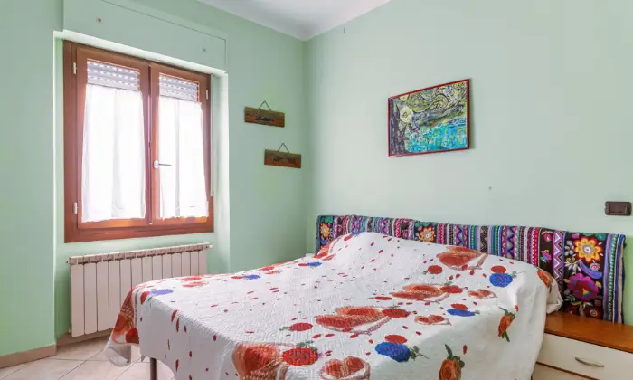Rexer-Vicchio-Appartamento-in-Via-del-Ponte-Vicchio-CAMERA-DA-LETTO