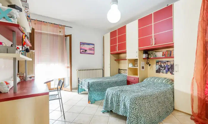 Rexer-Vicchio-Appartamento-in-Via-del-Ponte-Vicchio-CAMERA-DA-LETTO