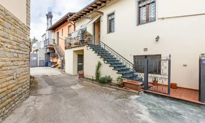 Rexer-Vicchio-Appartamento-in-Via-del-Ponte-Vicchio-ALTRO